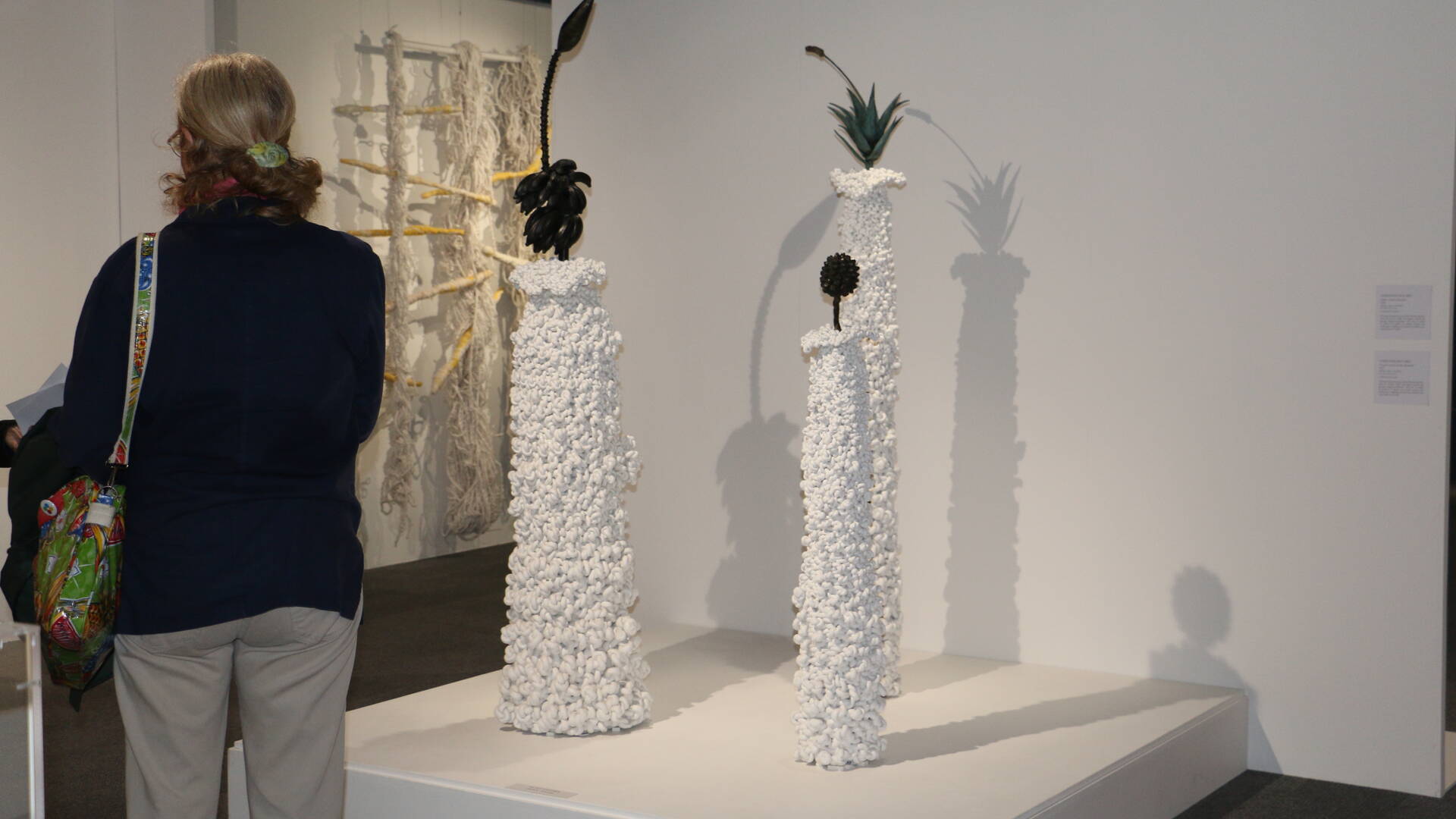 Corps de corde : exposition d'art contemporain à la Corderie Royale, Rochefort Océan  