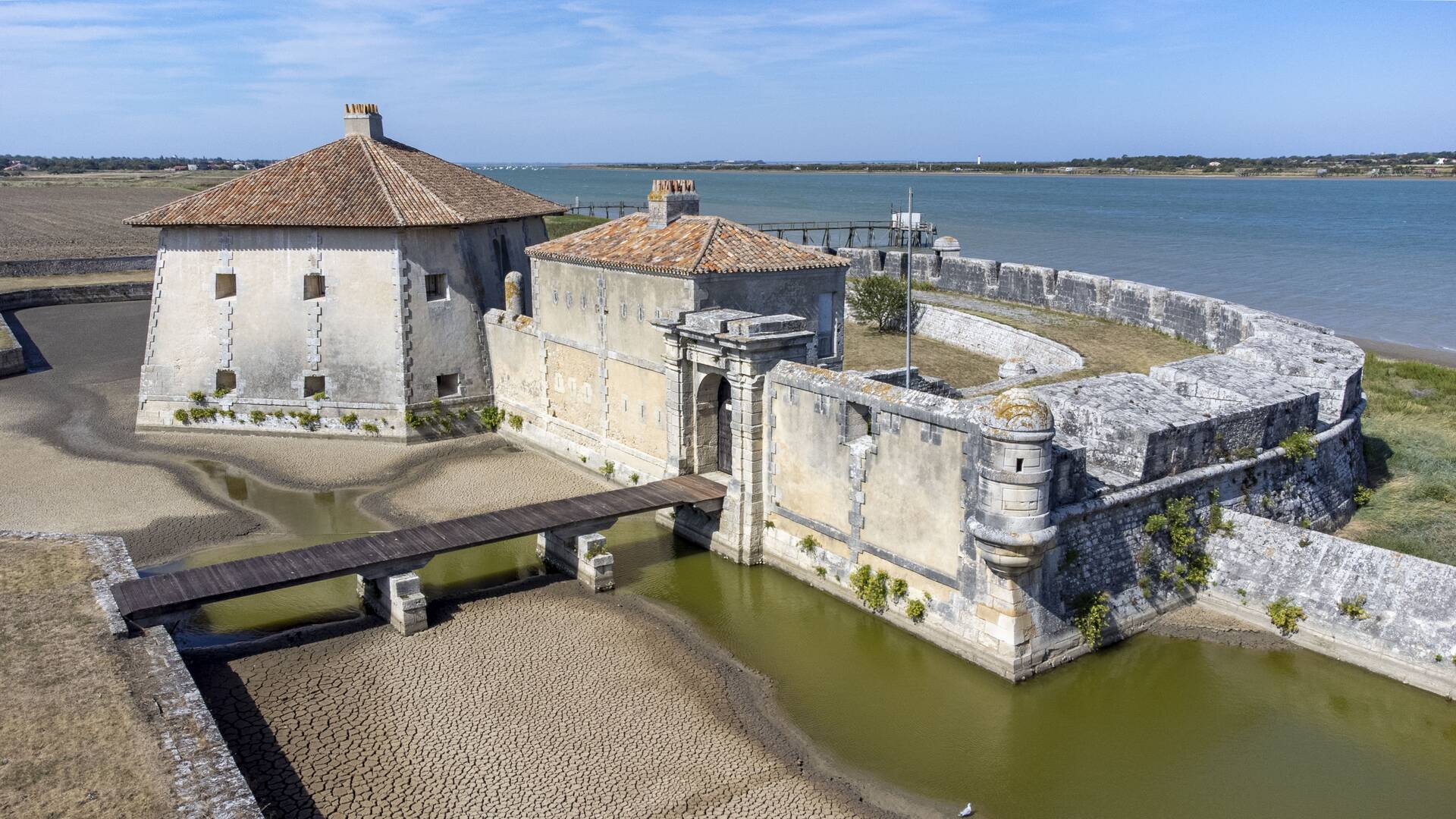 Le Fort Lupin à Saint-Nazaire sur Charente ©Sam Hammad Photography