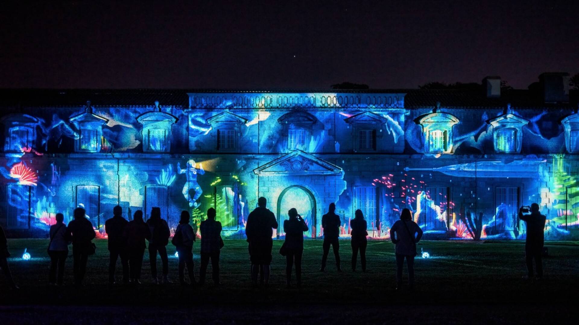 Oceana Lumina - parcours nocture enchanté dans l'arsenal des Mers ©moment factory 