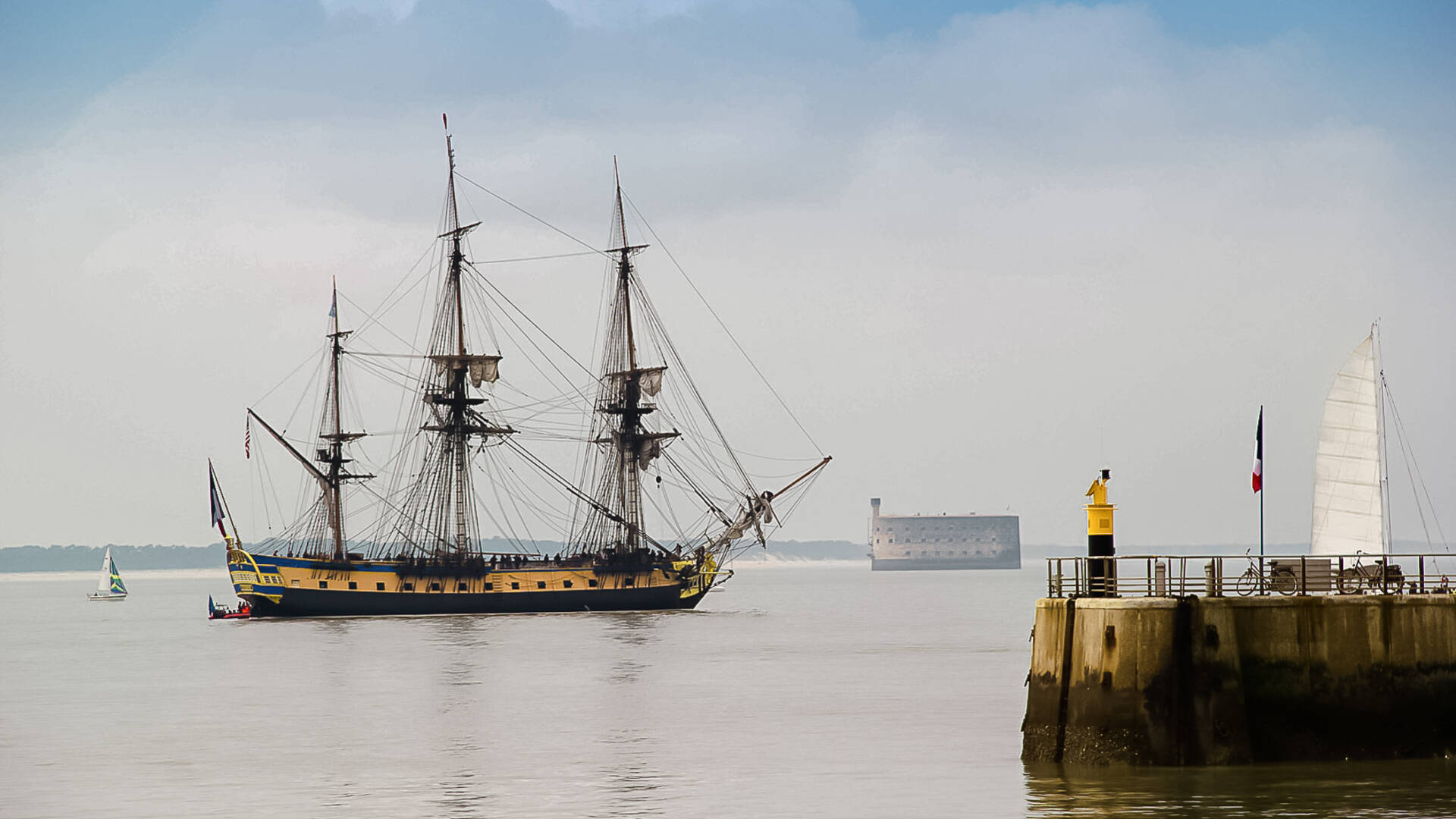 L'Hermione voyage, elle revient le 17 juin à Rochefort©OTRO