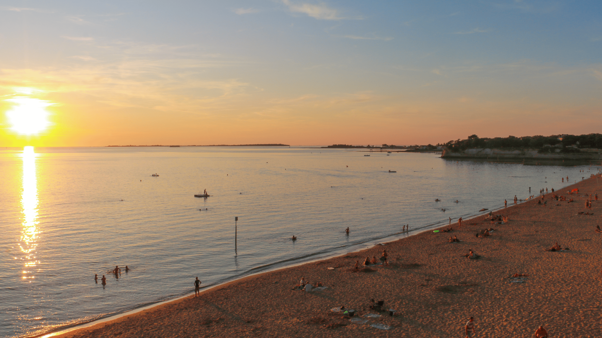 Coucher de soleil sur la grande plage à Fouras-les-Bains