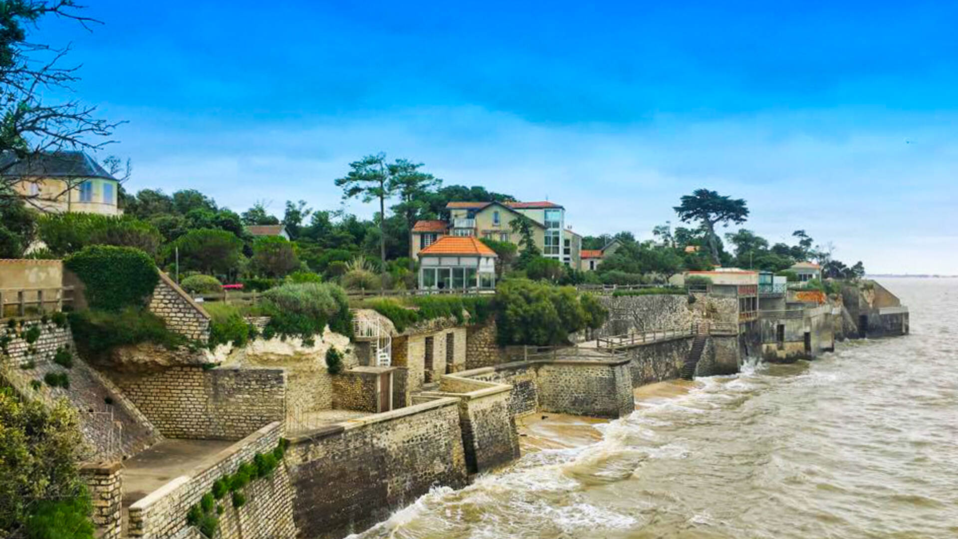 Somptueuses villas balnéaires à Fouras-les-Bains