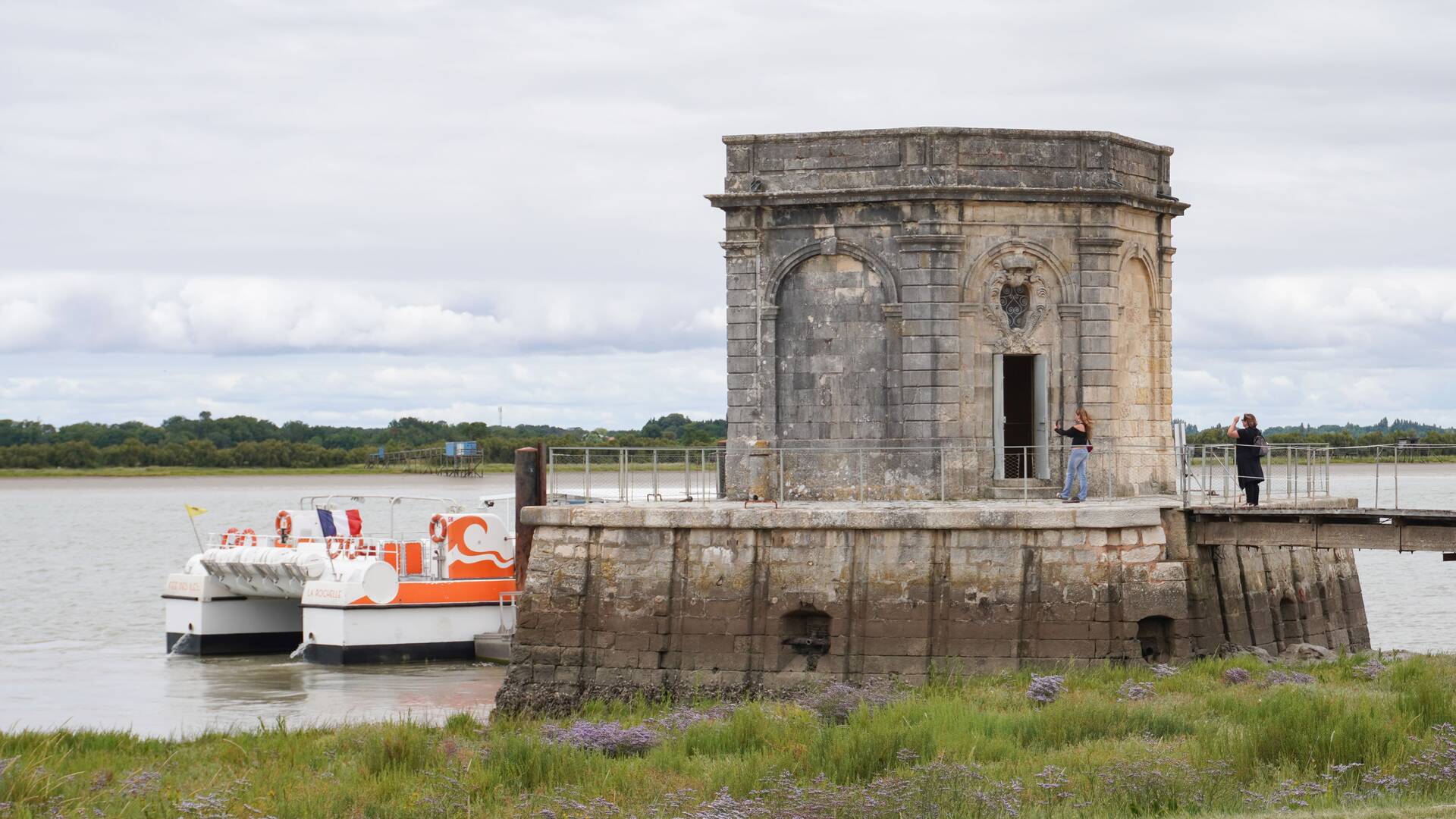 Fontaine Lupin à Saint-Nazaire-sur-Charente © Julie Paullet