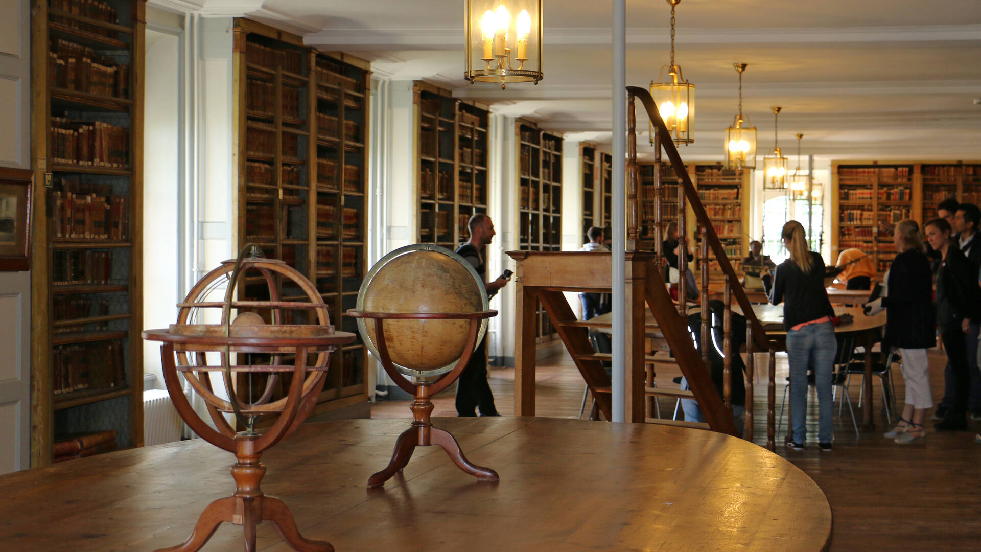 La bibliothèque de l'École et ses 25 000 ouvrages
