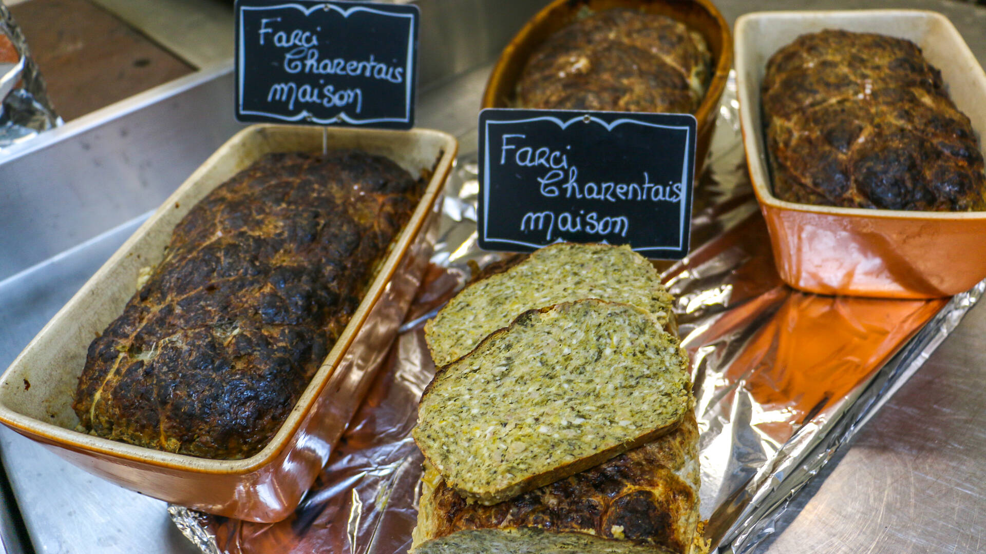 Le marché des quatre saisons à Rochefort, spécialités locales, Rochefort Océan 