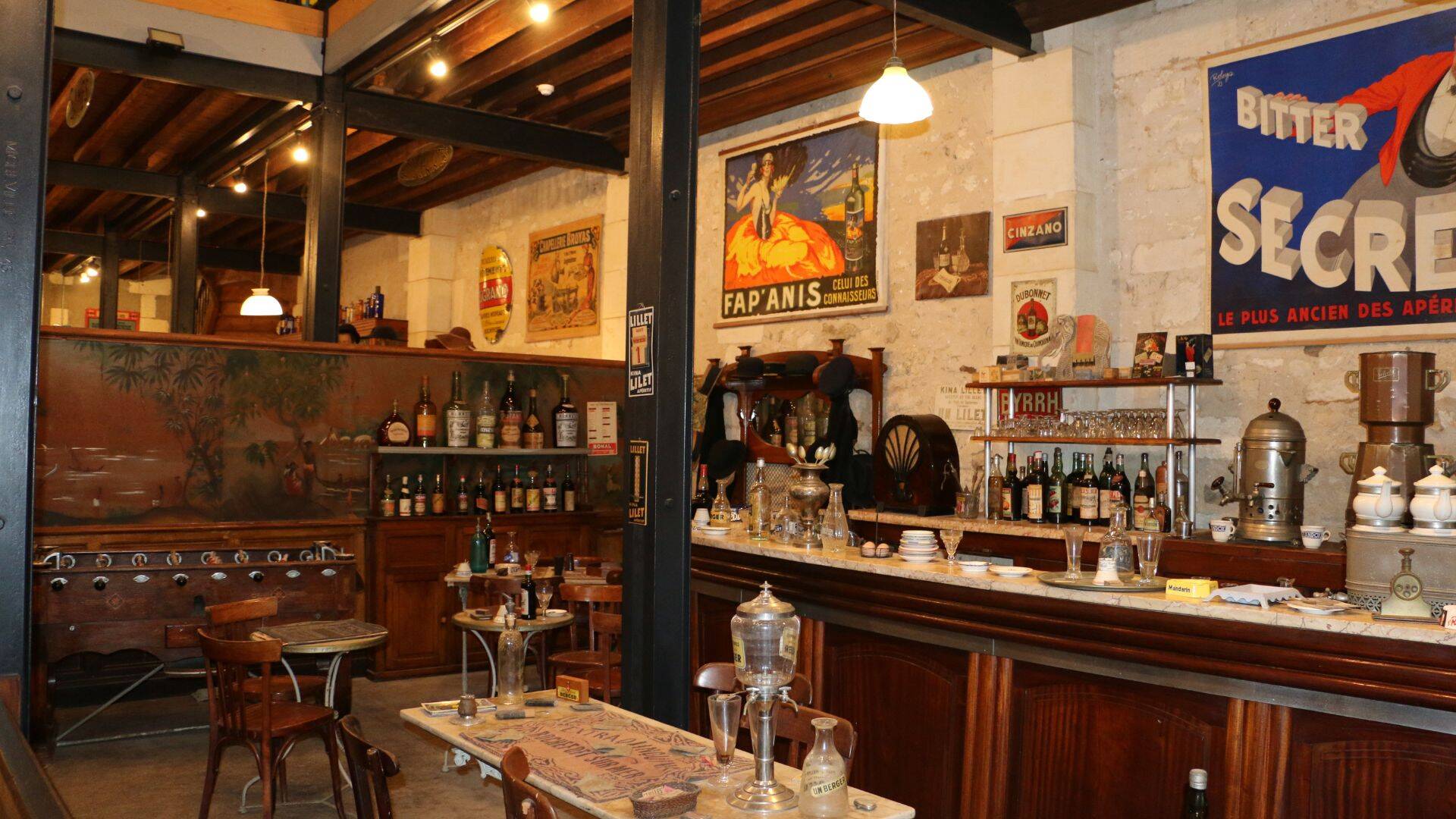 musée des commerces d'autrefois, bar