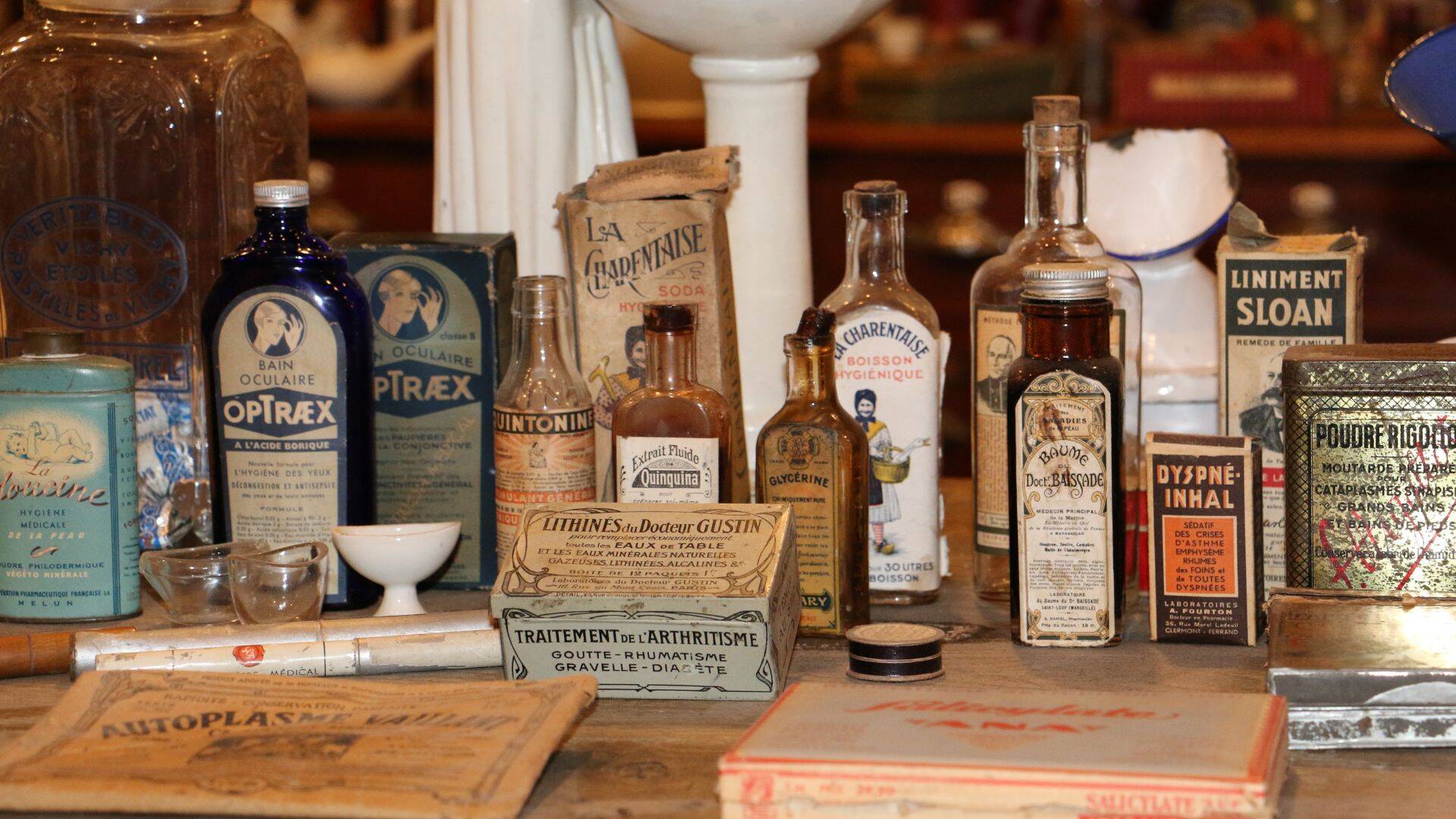 musée des commerces d'autrefois, pharmacie