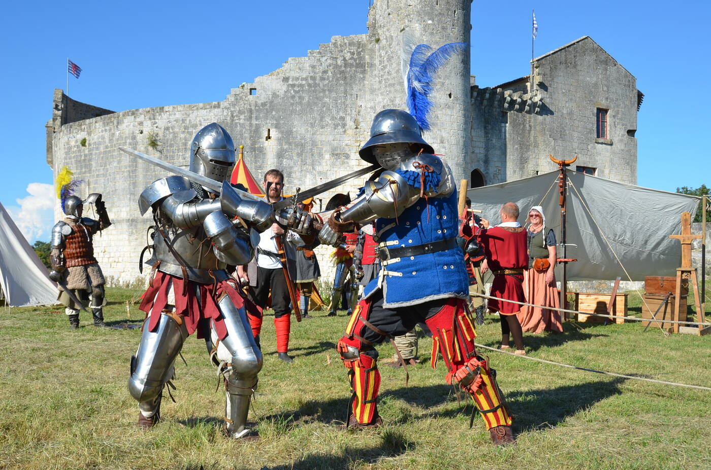 St Jean D Angle The Medieval Castle Office De Tourisme De Rochefort Ocean Vacances A Rochefort Fouras Ile D Aix St Jean D Angle The Medieval Castle Office De Tourisme De Rochefort Ocean Vacances A Rochefort Fouras Ile D Aix