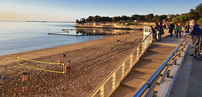 Grande Plage au soleil couchant ©ChrysECALE