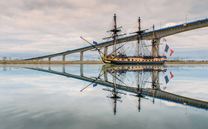 L’Hermione sur la Charente en route vers de nouvelles aventures - ©Laurent Pétillon