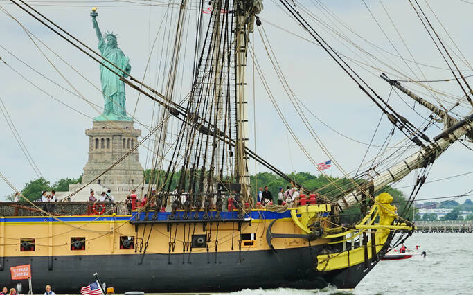 The “Grand Voyage” 2015 of the frigate Hermione to the USA
