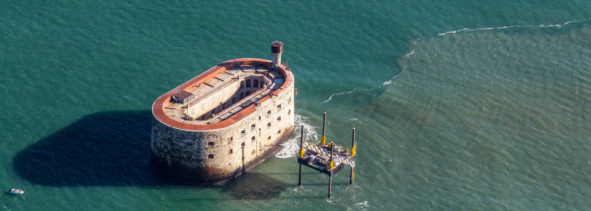 The Story Of Fort Boyard Office De Tourisme De Rochefort Ocean Vacances A Rochefort Fouras Ile D Aix
