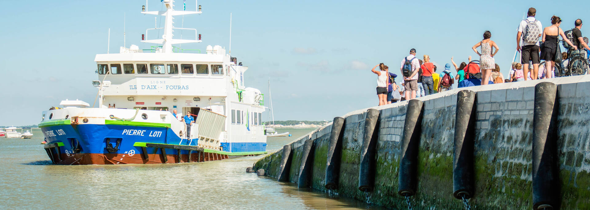 Departure from the ferry at Pointe de la Fumée in Fouras towards Ile d'Aix