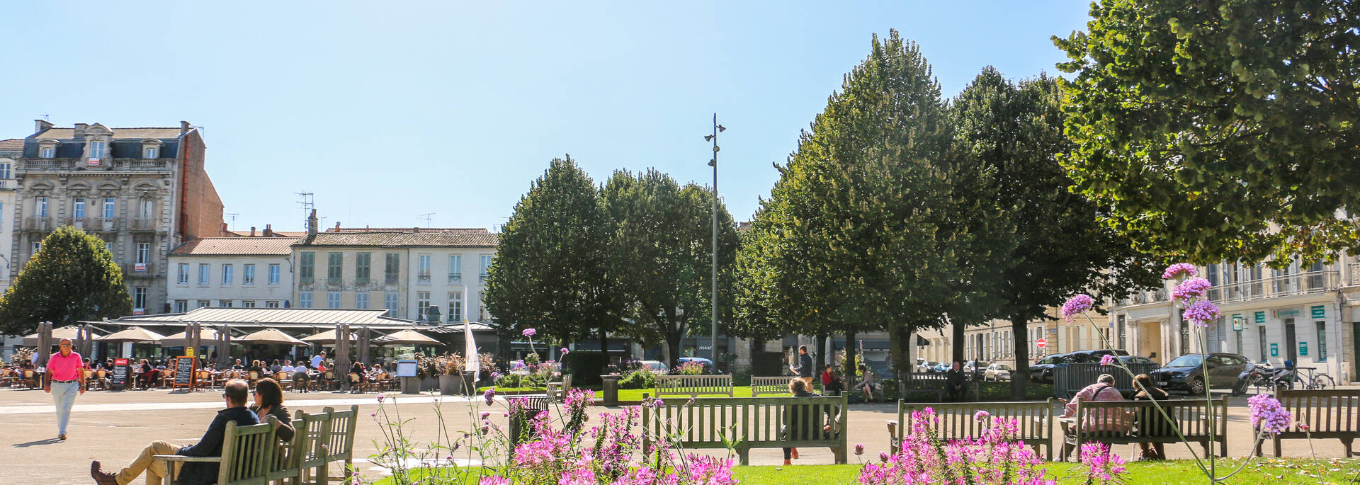 La Place Colbert à Rochefort