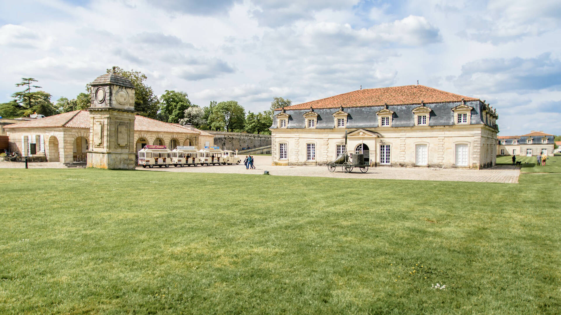 Que faire à Rochefort : visiter la Corderie Royale ©L.Pétillon