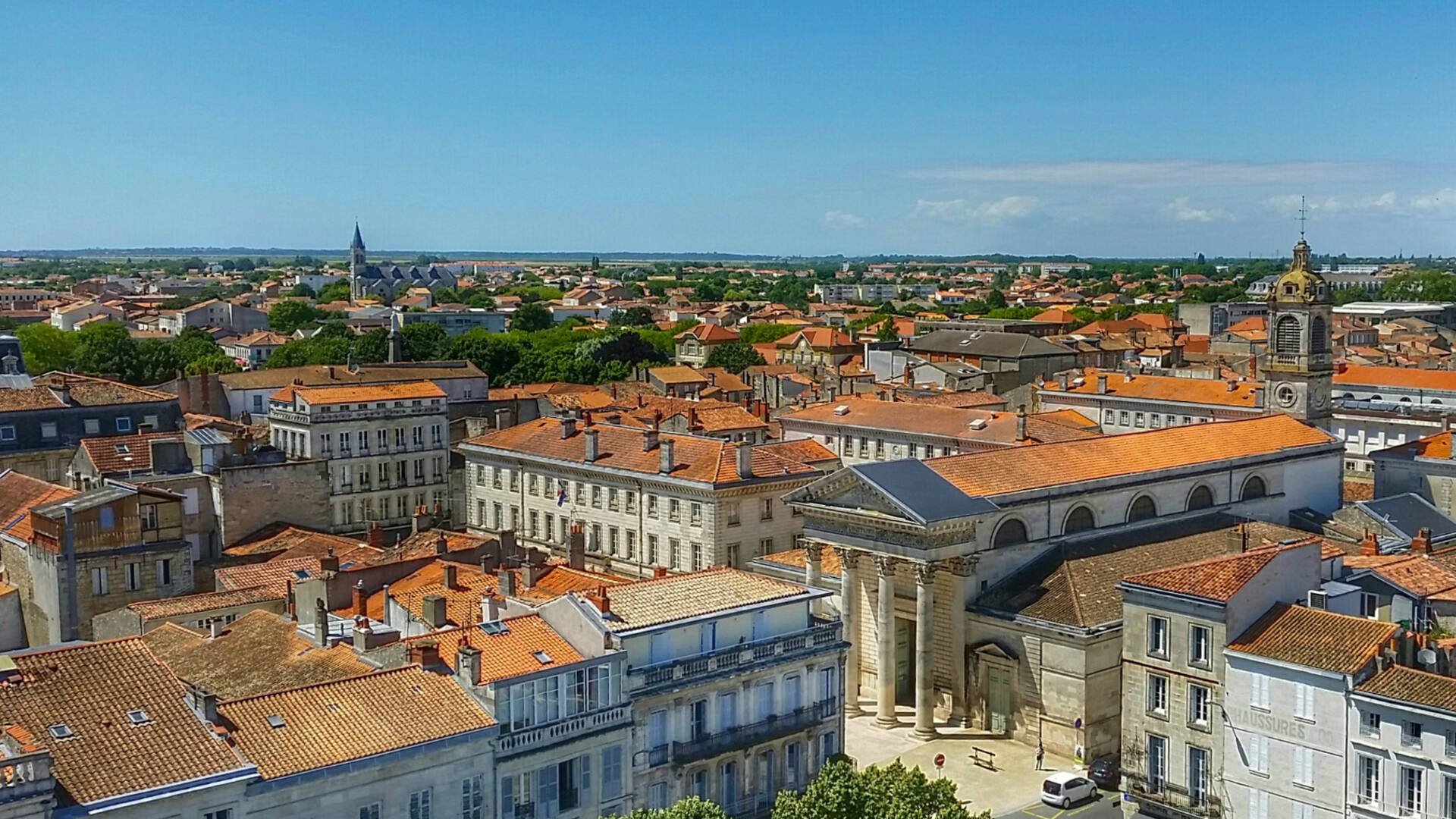 Vue aérienne du centre-ville de Rochefort
