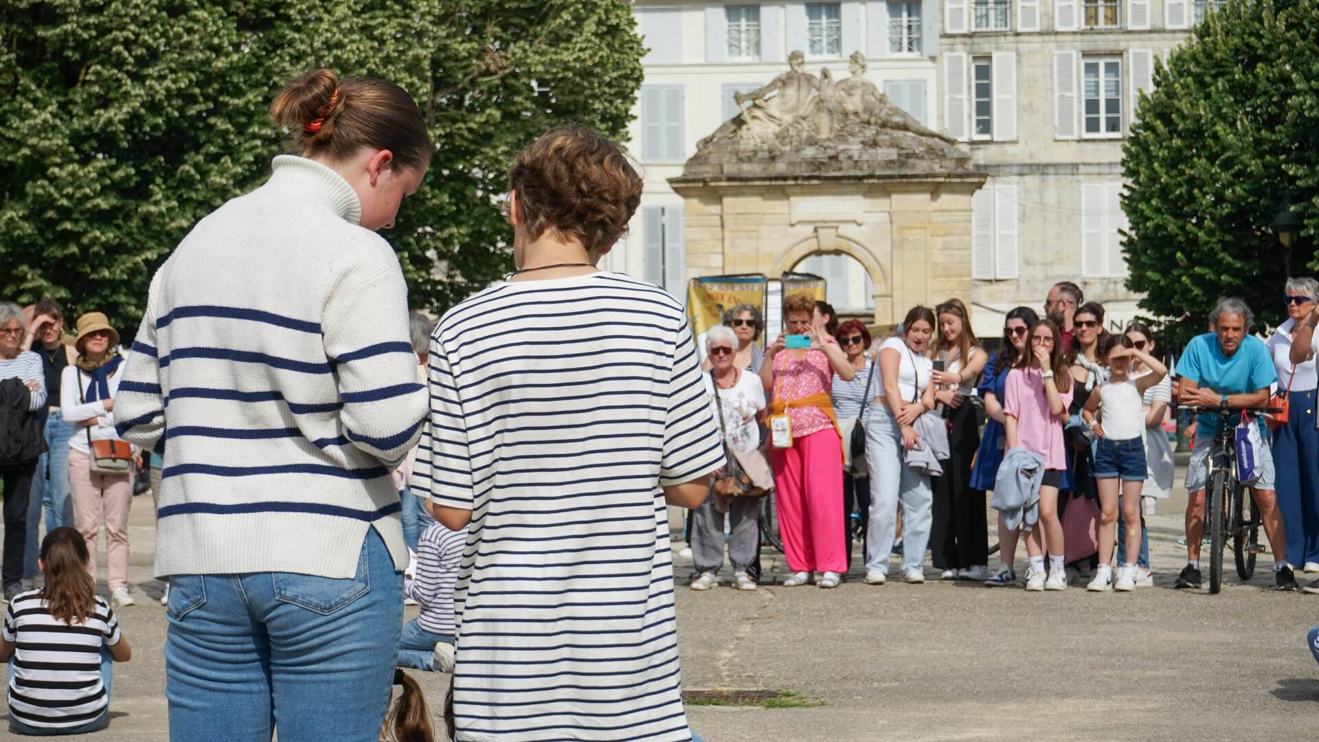 Animations place Colbert, festival Un week-end bien Loti 2024 © Nicolas Chambon