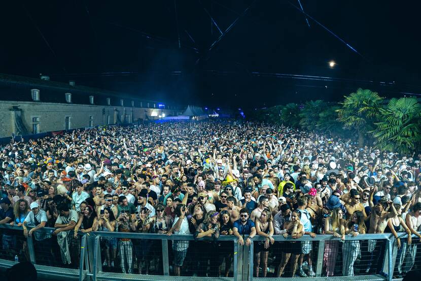 La foule face à la scène de Stereoparc ©Stereoparc