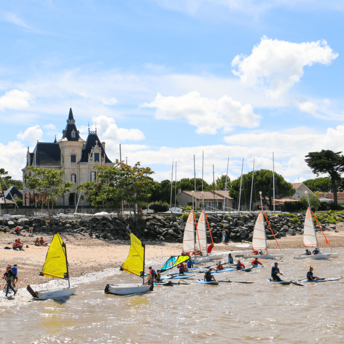 École de voile port nord à Fouras-les-bains 