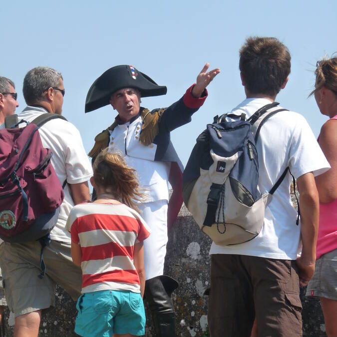 rochefort-ocean-ile-aix-visite-theatralisee-napoleon_©_stephane_rocheteau