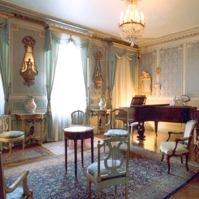 Salon bleu, la seconde pièce de la maison de Pierre Loti ©Ville de Rochefort