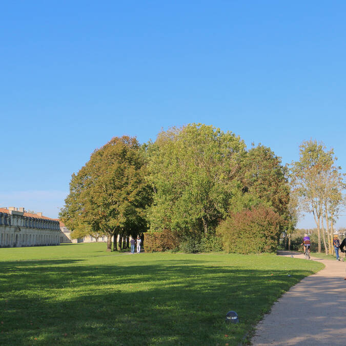 Chemin de Charente le long de la Corderie Royale © Julie Paulet - OTRO